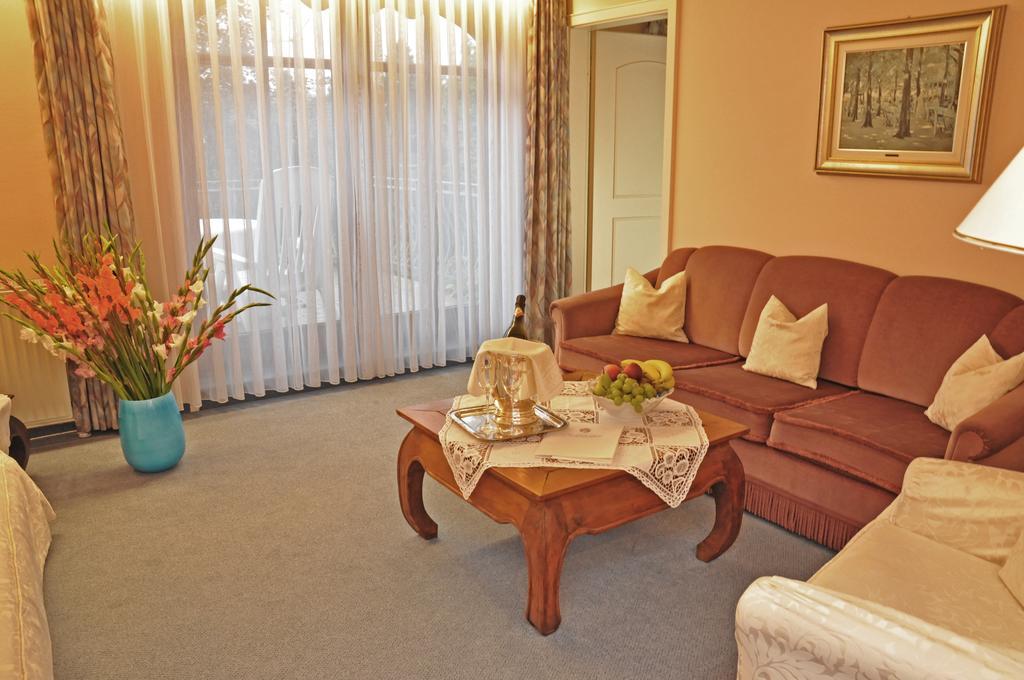 Hotel Garni Kristinenhof Bad Zwischenahn Δωμάτιο φωτογραφία