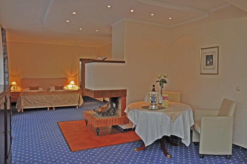 Hotel Garni Kristinenhof Bad Zwischenahn Δωμάτιο φωτογραφία